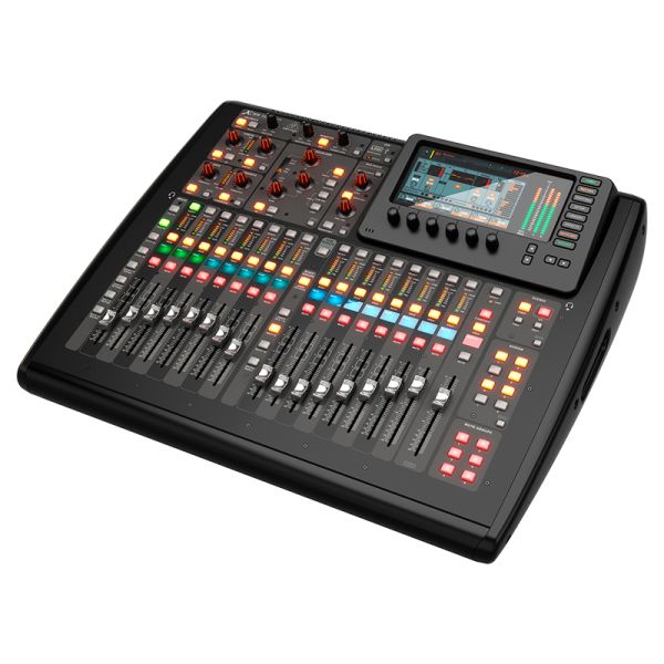 Цифровой микшерный пульт Behringer X32 COMPACT Цифровой микшерный пульт Behringer X32 COMPACT