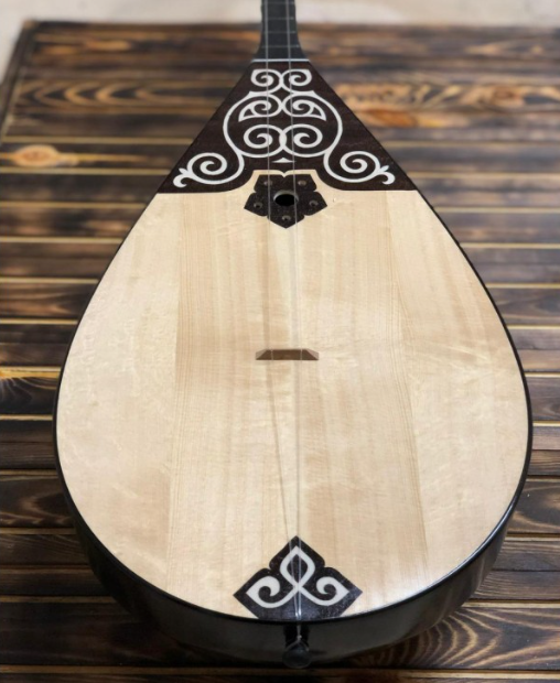 ДОМБЫРА: 48-РАЗМЕР ДОМБЫРА: 48-РАЗМЕР