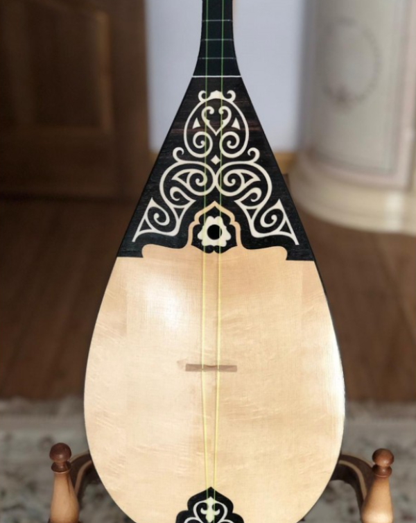 Домбыра 48 қызыл ағаштан  Домбыра 48 қызыл ағаштан