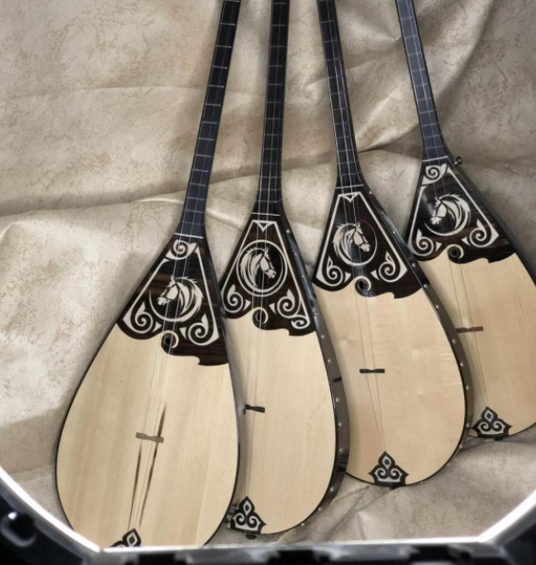 Концертный домбыра буйра клён Концертный домбыра буйра клён